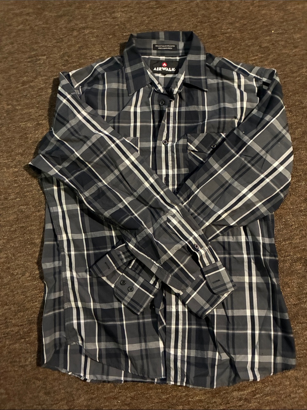 Airwalk Men's Black, Gray and White Plaid Button-Down Shirt